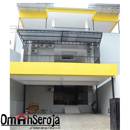 Omah Seroja Hotel Semarang Kültér fotó