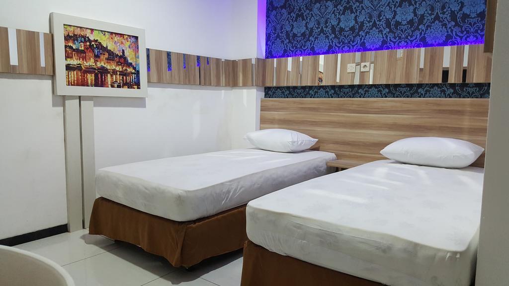 Omah Seroja Hotel Semarang Kültér fotó